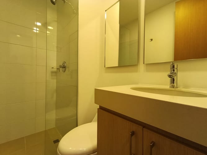 Apartamento de 2 alcobas en arriendo en El Poblado, Medellín, 110 m² · foto 15 de 18