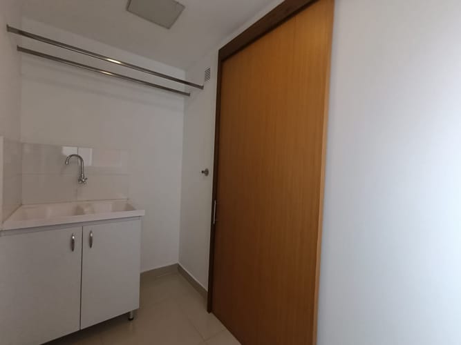Apartamento de 2 alcobas en arriendo en El Poblado, Medellín, 110 m² · foto 18 de 18