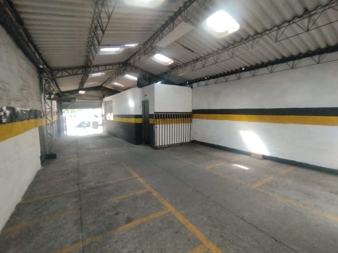 Bodega en arriendo en Prado, Medellín, 210 m² · foto 4 de 15