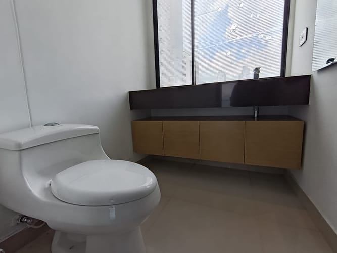 Apartamento de 3 alcobas en arriendo en El Poblado, Medellín, 126 m² · foto 10 de 20