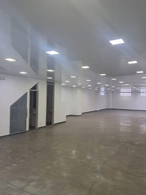 Local en arriendo en Enciso, Medellín, 256 m² · foto 3 de 10