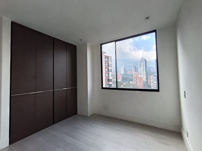 Apartamento de 3 alcobas en arriendo en El Poblado, Medellín, 126 m² · foto 16 de 20