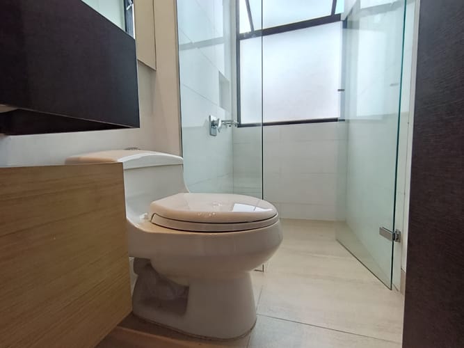 Apartamento de 3 alcobas en arriendo en El Poblado, Medellín, 126 m² · foto 17 de 20