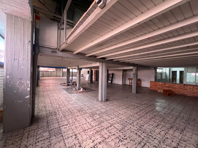 Bodega en arriendo en El Poblado, Medellín, 439 m² · foto 15 de 20