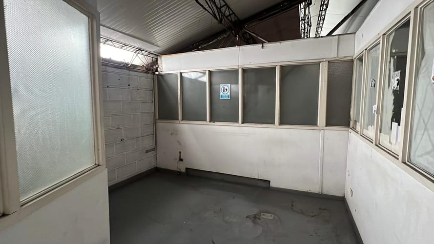 Bodega en arriendo en El Poblado, Medellín, 439 m² · foto 17 de 20