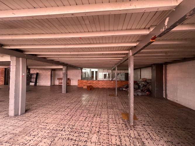 Bodega en arriendo en El Poblado, Medellín, 439 m² · foto 18 de 20