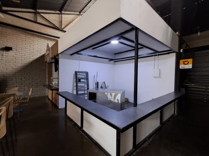 Local en arriendo en Cuarta Brigada, Medellín, 12 m² · foto 8 de 9