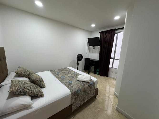 Local en arriendo en Laureles, Medellín, 1700 m² · foto 7 de 20