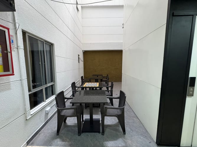 Local en arriendo en Laureles, Medellín, 1700 m² · foto 9 de 20