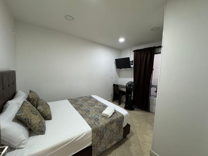 Local en arriendo en Laureles, Medellín, 1700 m² · foto 12 de 20