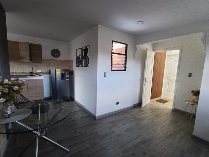 Apartaestudio en arriendo en Laureles, Medellín, 40 m² · foto 3 de 20