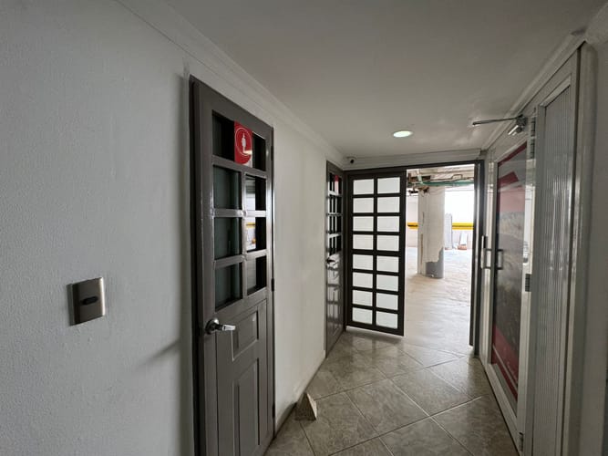 Local en arriendo en Laureles, Medellín, 1700 m² · foto 17 de 20