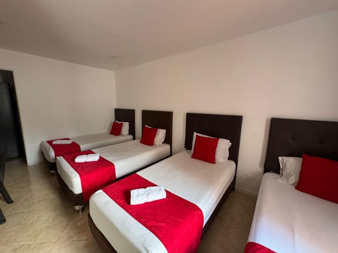 Local en arriendo en Laureles, Medellín, 1700 m² · foto 18 de 20