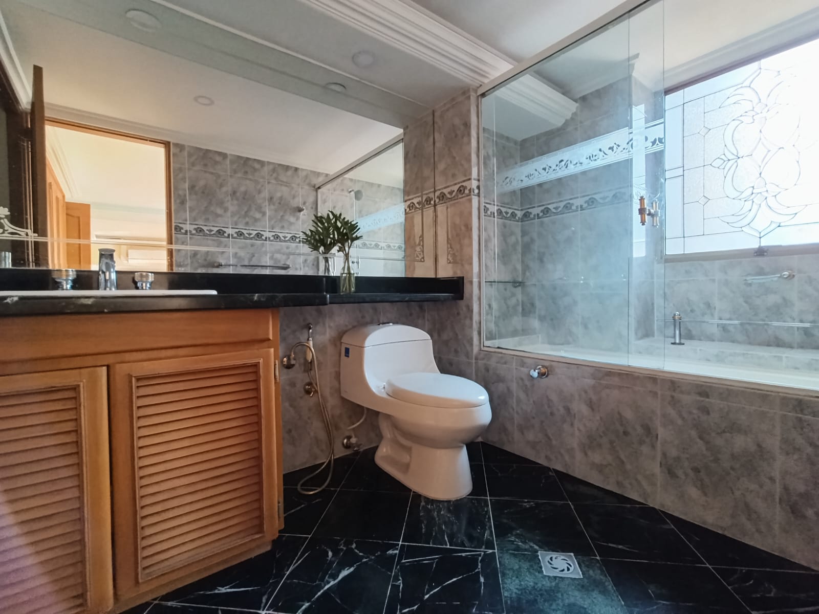 Apartamento en arriendo en Laureles, Medellín · foto 3 de 20