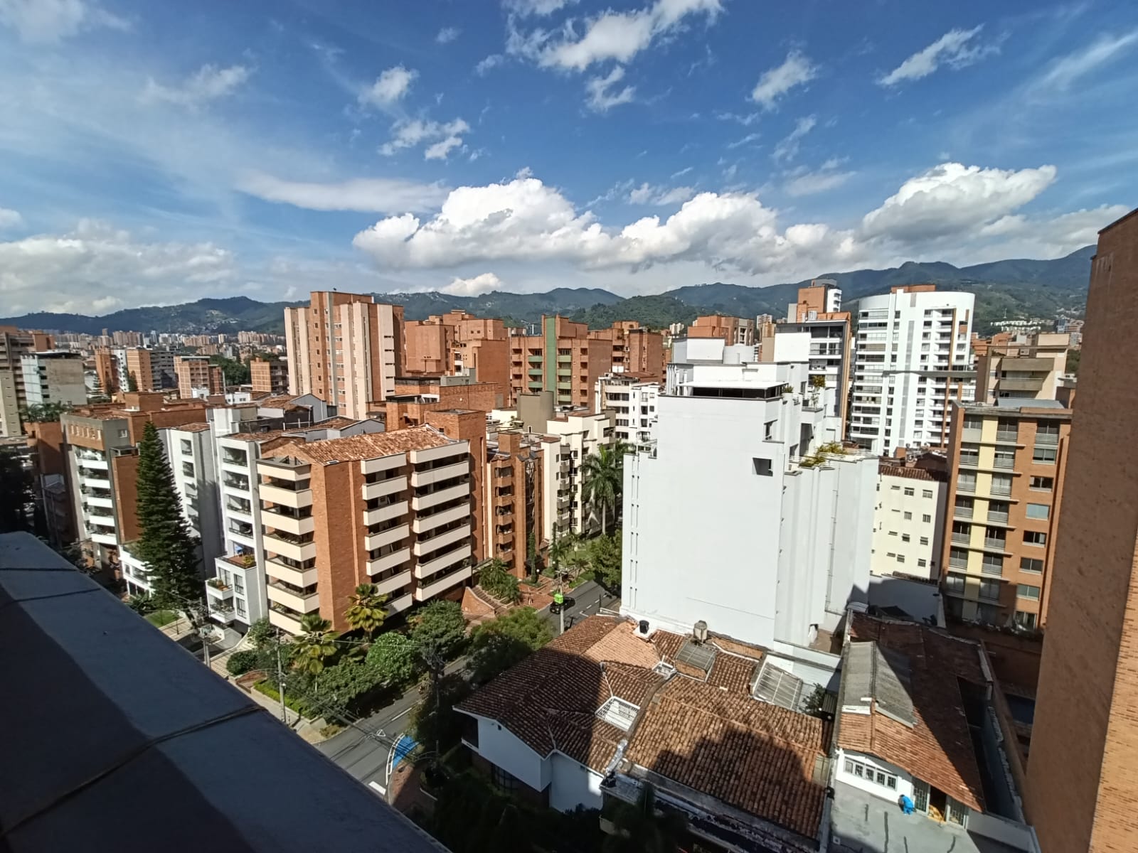 Apartamento en arriendo en Laureles, Medellín · foto 7 de 20