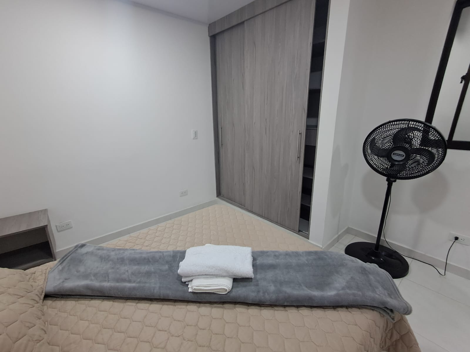 Apartamento en arriendo en Belén, Medellín · foto 8 de 15