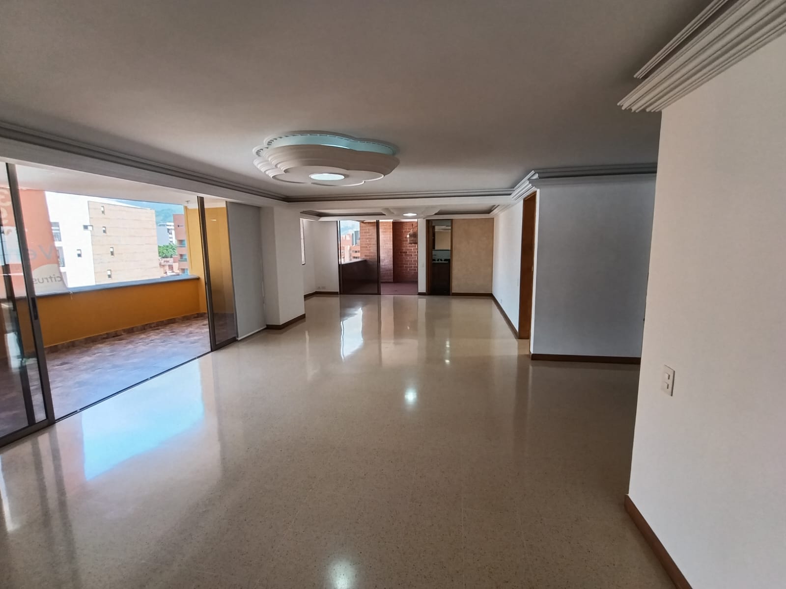 Apartamento en arriendo en Laureles, Medellín · foto 14 de 20