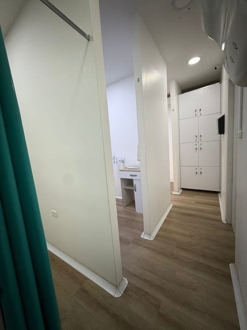 Local en arriendo en La Candelaria, Medellín, 26 m² · foto 2 de 14