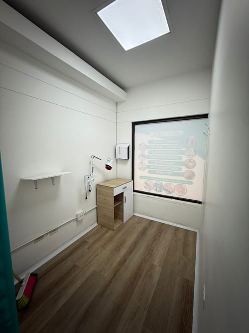 Local en arriendo en La Candelaria, Medellín, 26 m² · foto 6 de 14