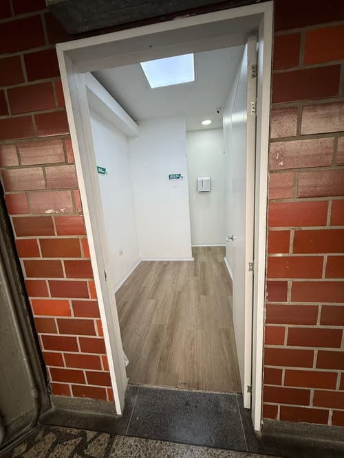 Local en arriendo en La Candelaria, Medellín, 26 m² · foto 7 de 14