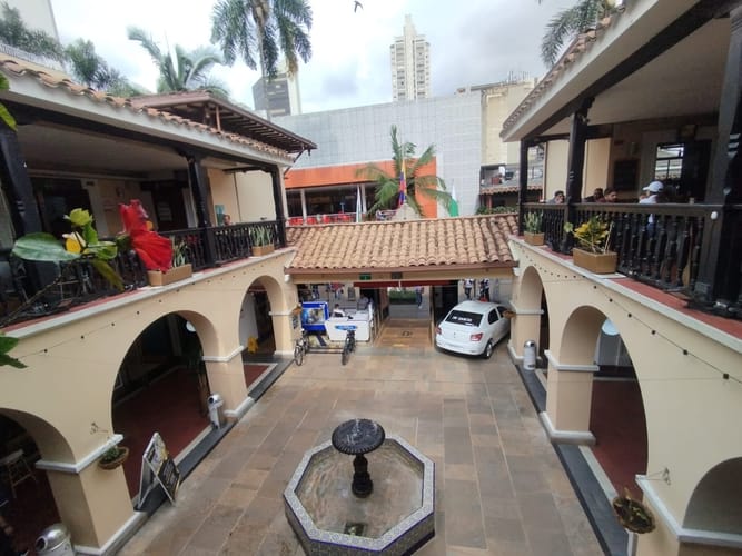 Local en arriendo en La Candelaria, Medellín, 30 m² · foto 13 de 15