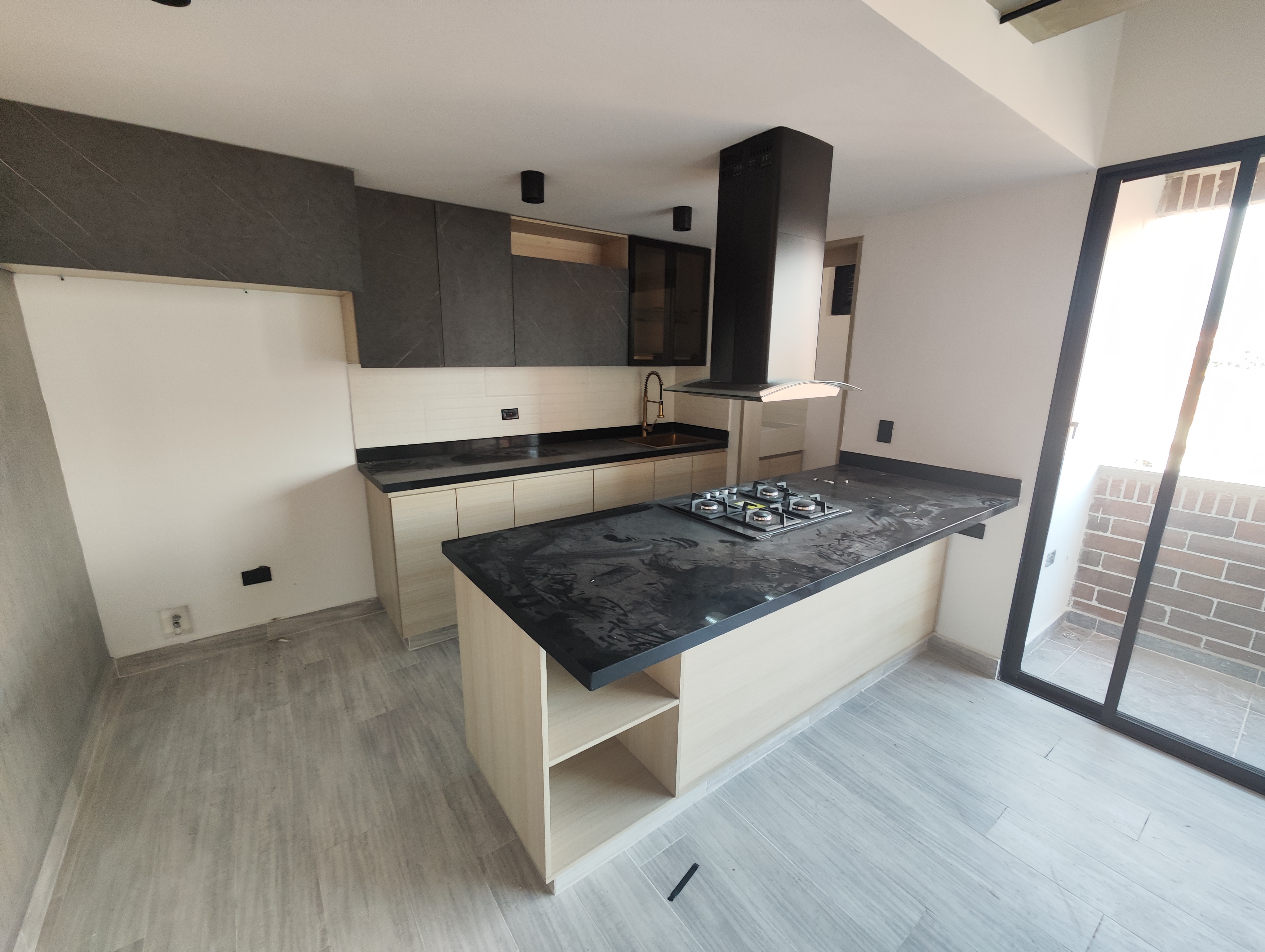Apartamento en arriendo en Laureles, Medellín · foto 2 de 12