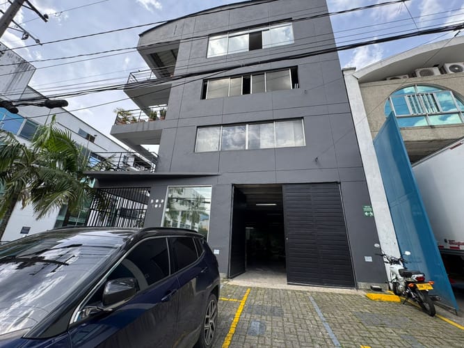Bodega en arriendo en Primavera, Envigado, 310 m² · foto 8 de 12
