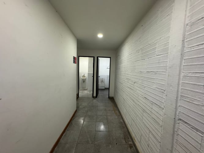 Bodega en arriendo en Primavera, Envigado, 310 m² · foto 12 de 12