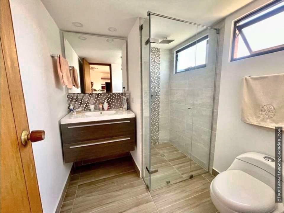 Apartamento en arriendo en El Poblado, Medellín · foto 2 de 16