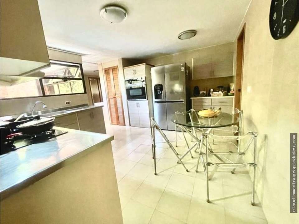 Apartamento en arriendo en El Poblado, Medellín · foto 10 de 16