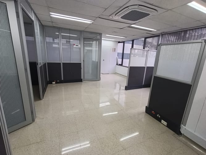 Oficina en arriendo en El Poblado, Medellín, 140 m² · foto 6 de 15