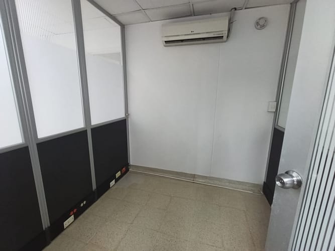 Oficina en arriendo en El Poblado, Medellín, 140 m² · foto 9 de 15