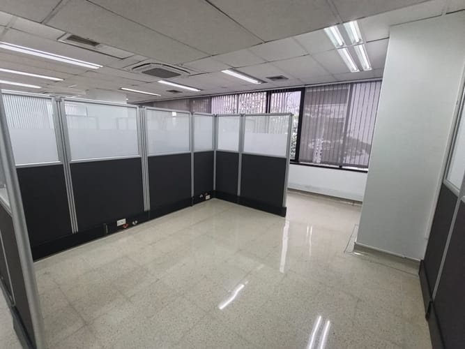 Oficina en arriendo en El Poblado, Medellín, 140 m² · foto 11 de 15