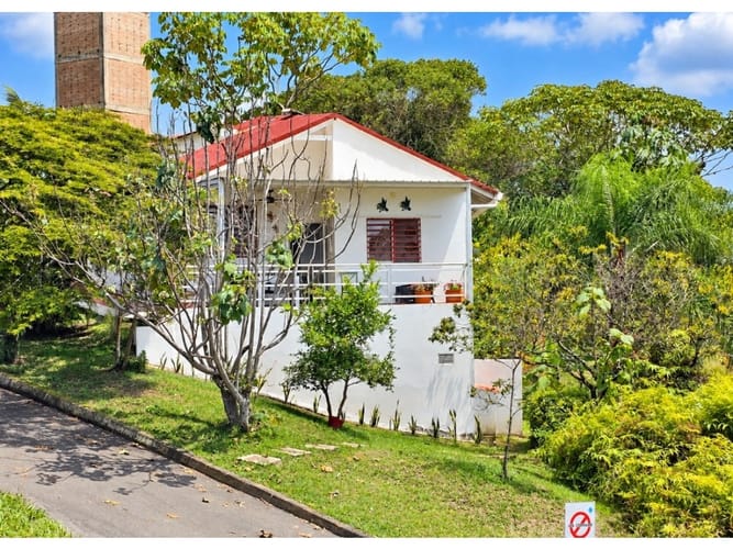 Casa de 2 alcobas en venta en Potrerito, Jamundí, 154 m² · foto 2 de 19