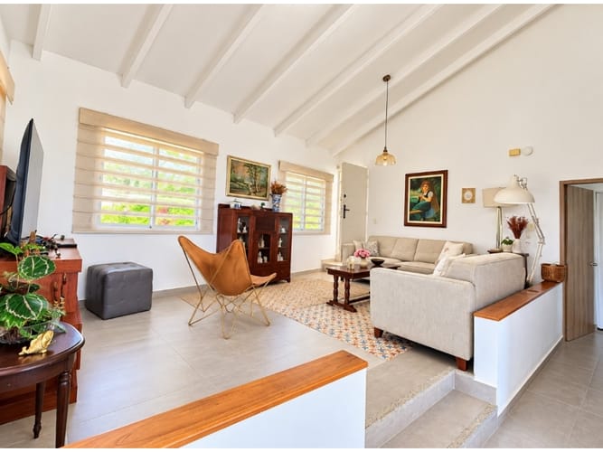 Casa de 2 alcobas en venta en Potrerito, Jamundí, 154 m² · foto 3 de 19