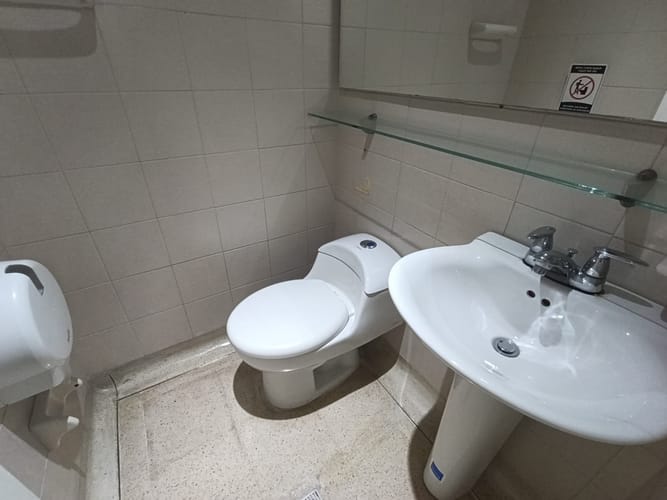 Oficina en arriendo en El Poblado, Medellín, 140 m² · foto 15 de 15