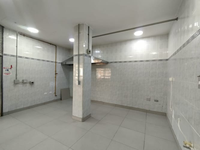 Local en arriendo en El Rincón, Medellín, 22 m² · foto 2 de 15