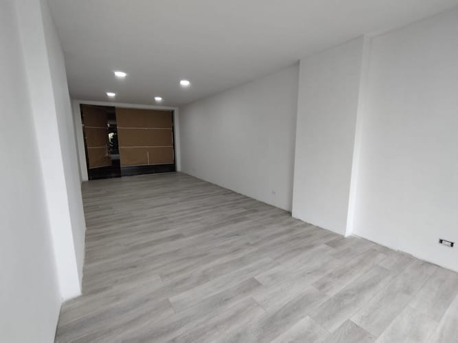 Local en arriendo en El Poblado, Medellín, 105 m² · foto 4 de 8