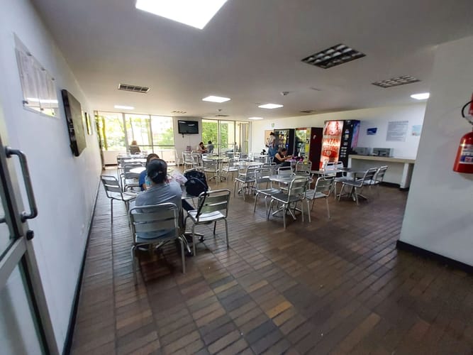 Oficina en arriendo en El Poblado, Medellín, 33 m² · foto 4 de 14