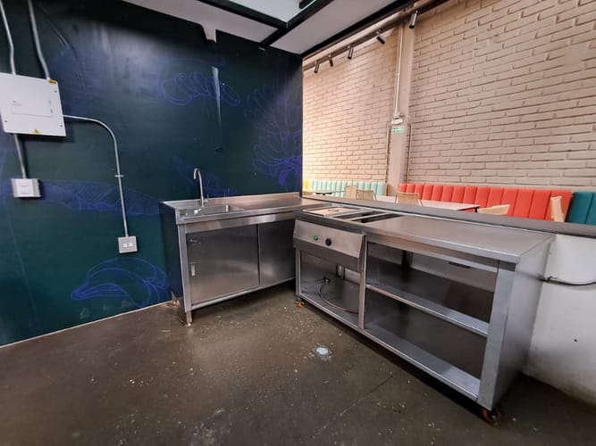 Local en arriendo en Laureles, Medellín, 12 m² · foto 14 de 15