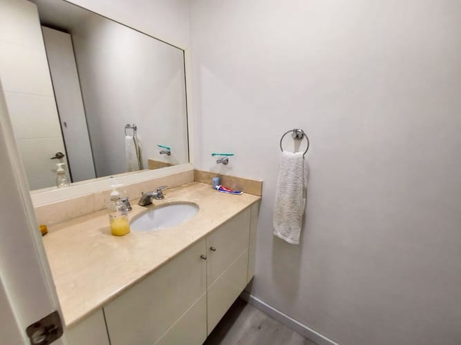 Oficina en arriendo en El Poblado, Medellín, 33 m² · foto 10 de 14