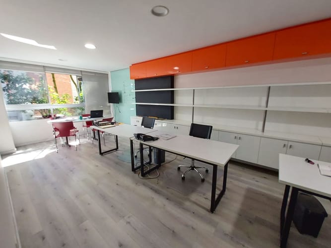 Oficina en arriendo en El Poblado, Medellín, 33 m² · foto 12 de 14