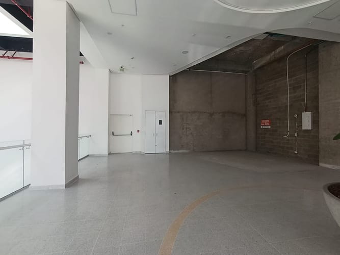 Local en arriendo en Laureles, Medellín, 22 m² · foto 7 de 12