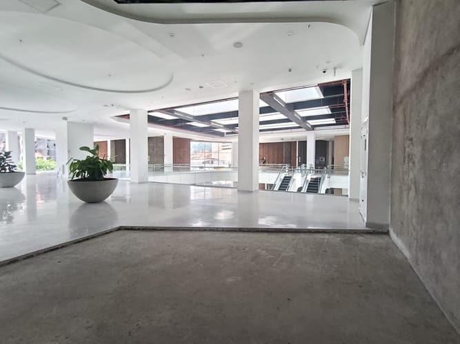 Local en arriendo en Laureles, Medellín, 22 m² · foto 8 de 12
