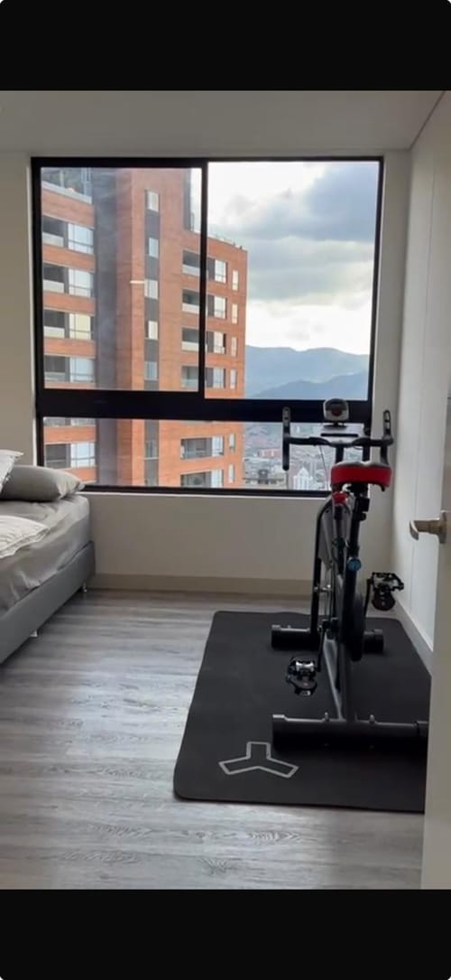 Apartamento de 2 alcobas en arriendo en El Poblado, Medellín, 70 m² · foto 2 de 20