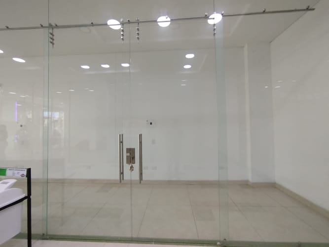 Local en arriendo en La Industrial, Marinilla, 22 m² · foto 4 de 10