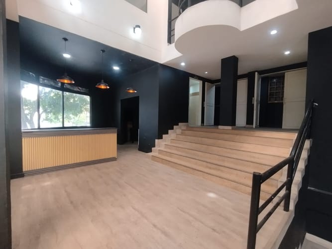 Edificio en arriendo en Prado, Medellín, 614 m² · foto 2 de 20