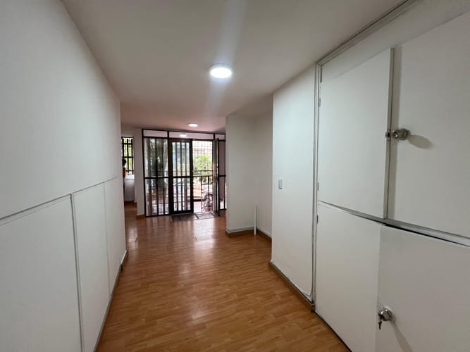 Oficina en arriendo en Bolivariana, Medellín, 67 m² · foto 13 de 18