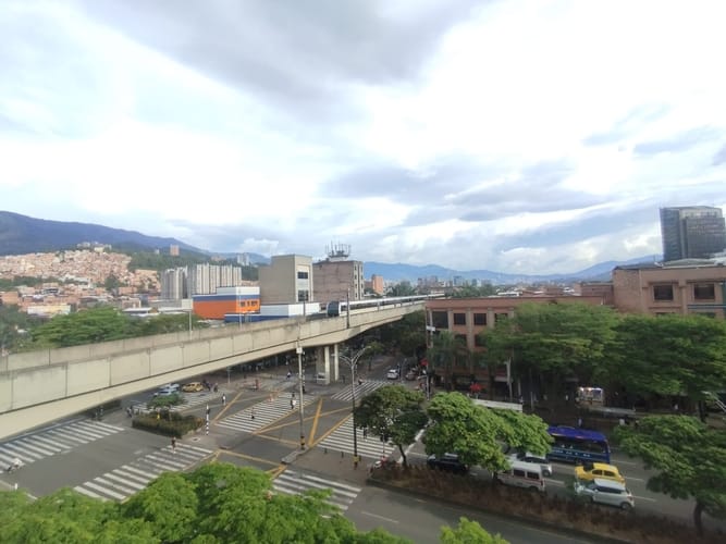 Local en arriendo en Villa Carlota, Medellín, 121 m² · foto 10 de 12