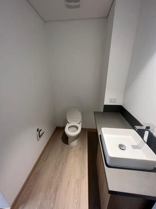 Oficina en arriendo en Vía Las Palmas, Envigado, 64 m² · foto 3 de 12
